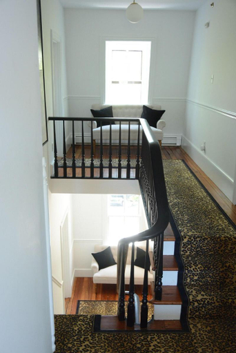 Public Area, The Hugh Boutique B&B, Cape May