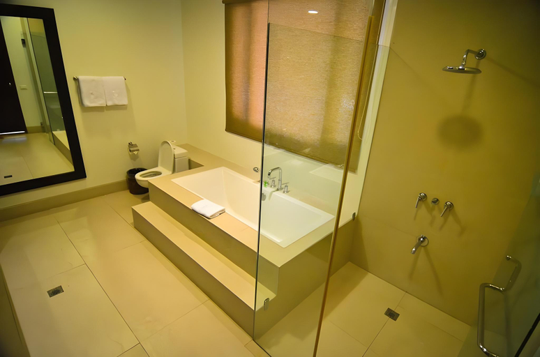 Bathroom 4, Kamana Sanctuary Resort and Spa, Morong