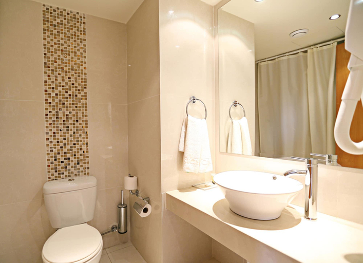 Bathroom 5, Anastasia Beach Hotel