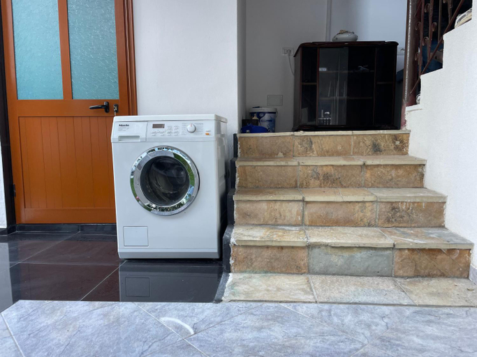 Others 4, Guest House ESANBJA, Beratit