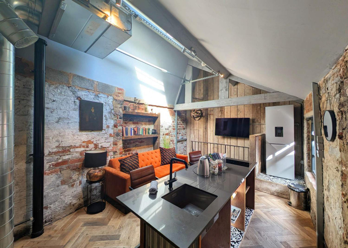 Others 5, Blayds Yard, Leeds