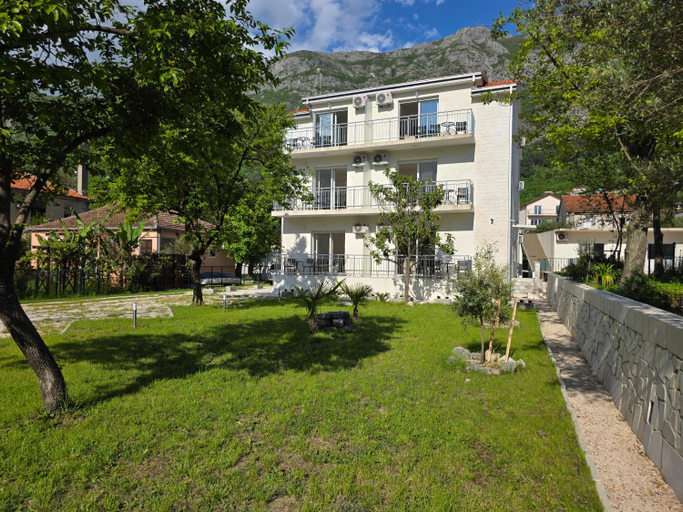 Others 4, Villa BOJANA AS Aparments Risan