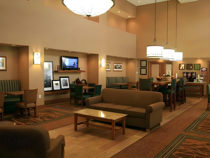 Public Area 3, Hampton Inn & Suites Riverton, Fremont