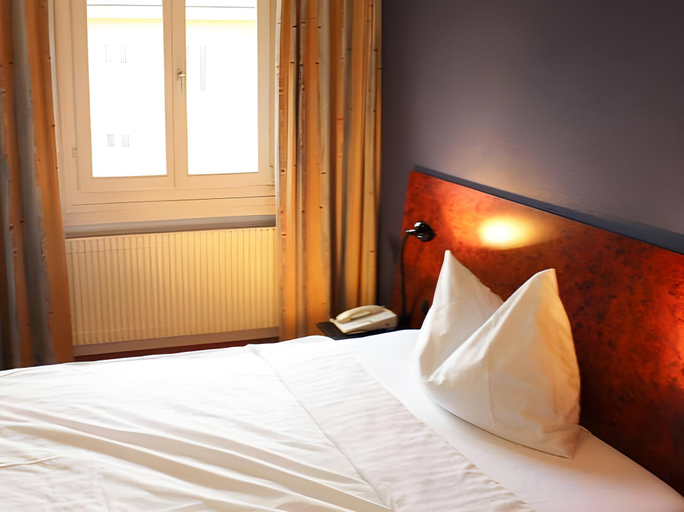 Bedroom 2, Hotel Rothaus Luzern & Peruvian Culinary Art, Luzern