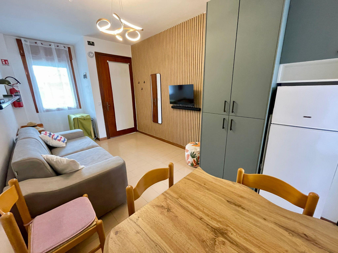 Bedroom, Adorable modern studio with shared pool, Venezia