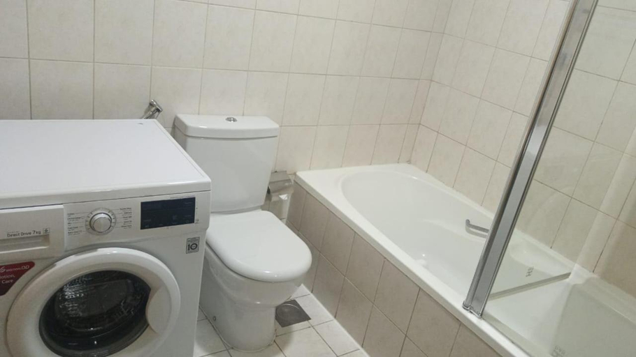 Bathroom 2, Discovery Gardens Haven Studios, Dubai