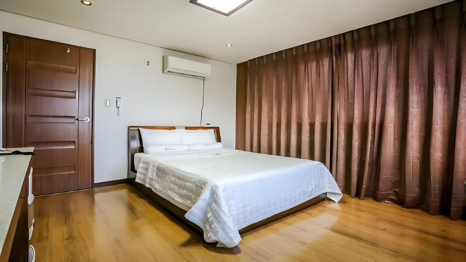 Bedroom 4, Seogwipo Milano Motel, Seogwipo