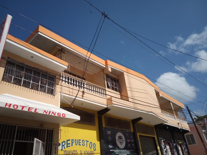 Others 2, Hotel Ningo, Santa Bárbara de Samaná