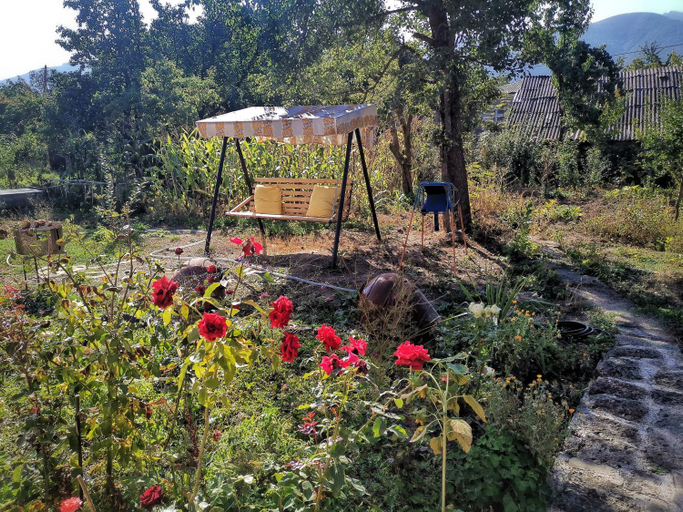 Others 3, Tatev Guest House