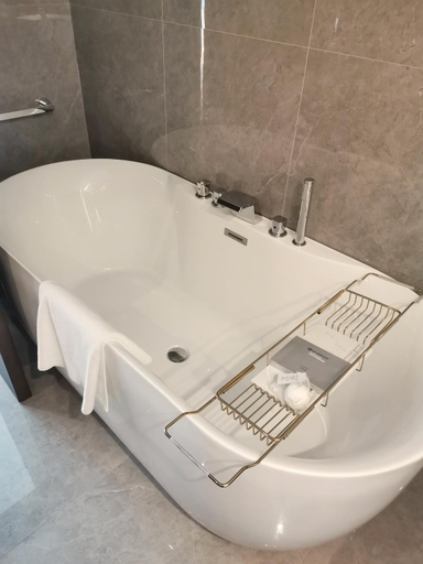 Bathroom 4, Wyndham Dalian Jinpu, Dalian