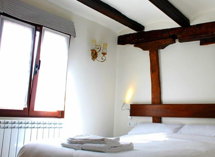 Bedroom 2, Posada Ignatius, La Rioja