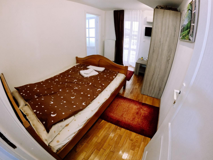 Bedroom 2, Stars Livezeni, Livezeni