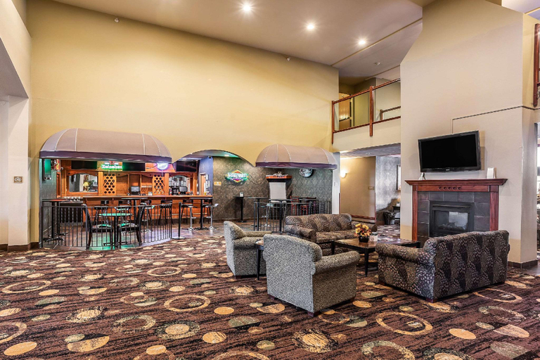 Public Area 2, Quality Inn & Suites Hannibal West, Marion