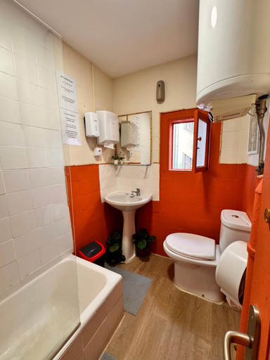 Bathroom 3, Samba Guesthouse, Porto