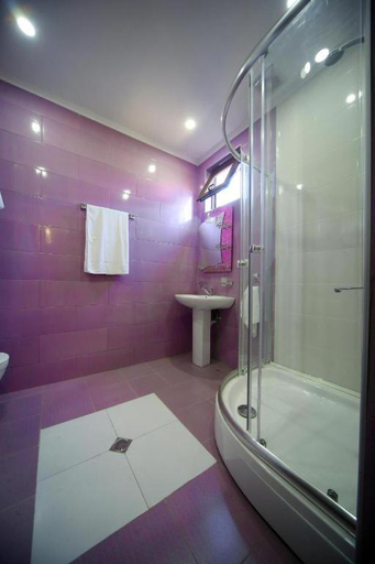 Bathroom 3, Harmony, Tskaltubo