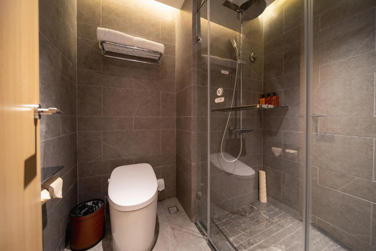 Bathroom 3, Orange Hotel Haikou Wanda Plaza, Haikou