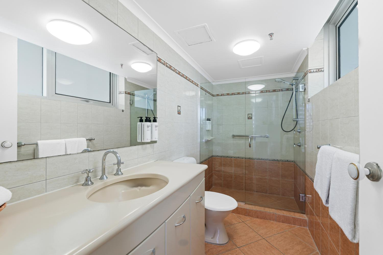 Bathroom 5, ULTIQA Beach Haven on Broadbeach, Gold Coast