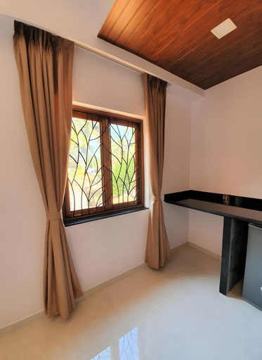 Others 5, Casa de Laura, North Goa