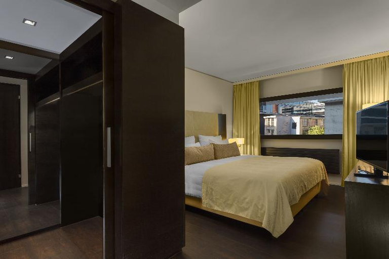 Bedroom 4, becozy Self-Check in Hotel Sihlcity, Zürich