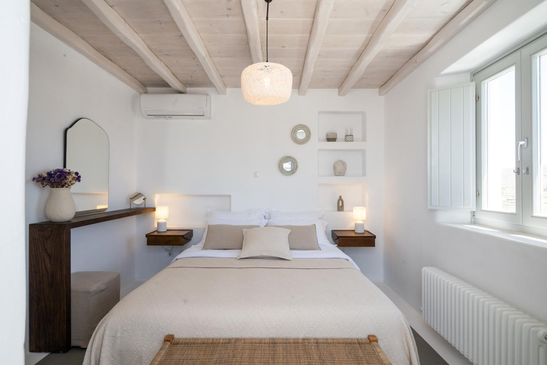 Bedroom 2, Myconian Theros, South Aegean