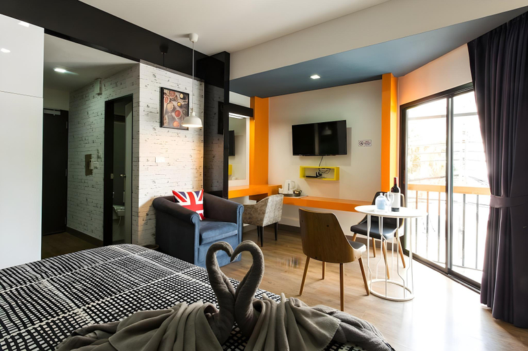 Bedroom 3, The Loft Seaside Sriracha Hotel, Si Racha