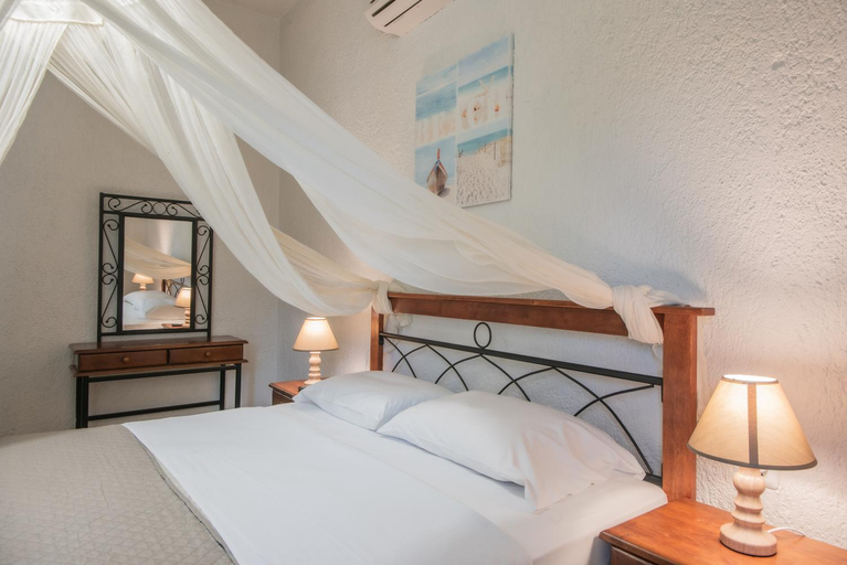 Bedroom 3, Athina Villas, Crete