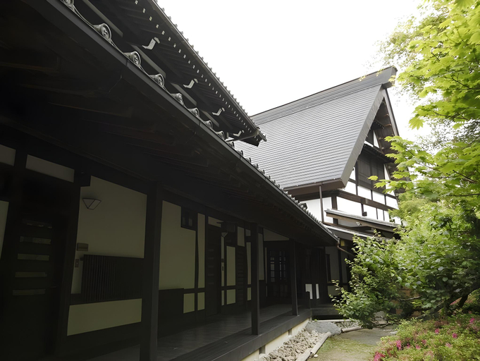 Others 5, Hazu Gassho, Shinshiro