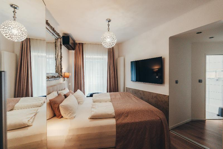 Bedroom 3, Boutique Hotel Dusseldorf Berial, Düsseldorf