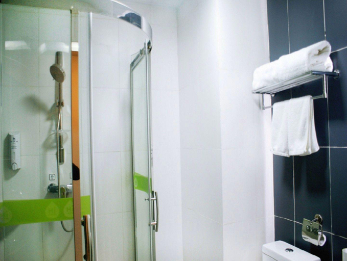 Bathroom 3, Hi Inn Hohhot Xilin Nan Road, Hohhot