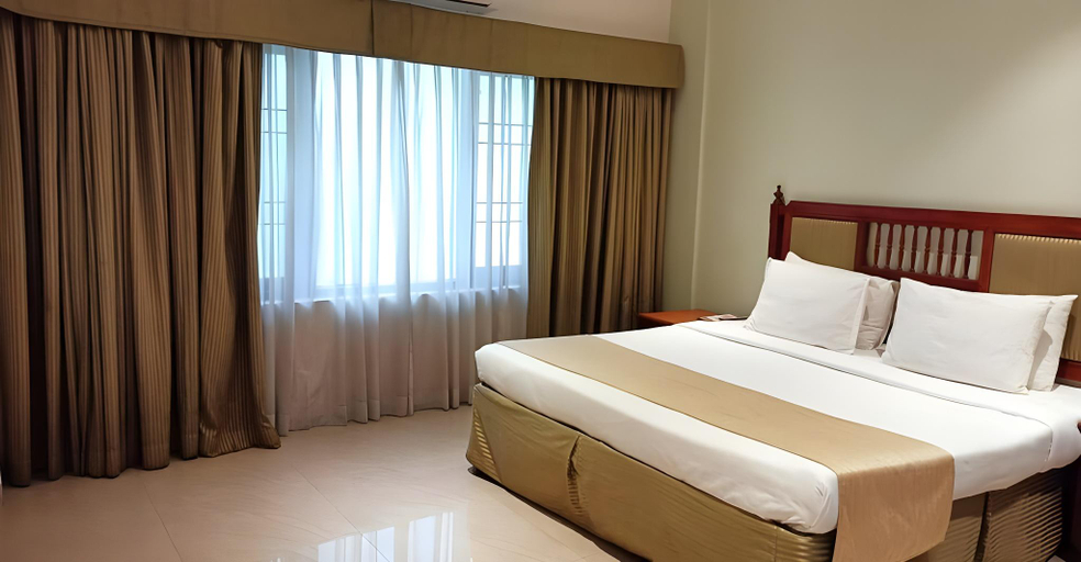 Others 5, Hotel CLOUD 9, Ernakulam