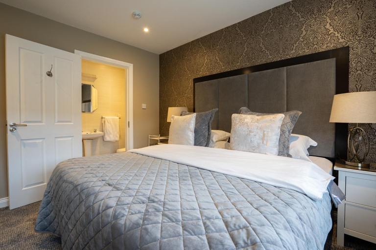 Others 2, Muckross Luxury Residences