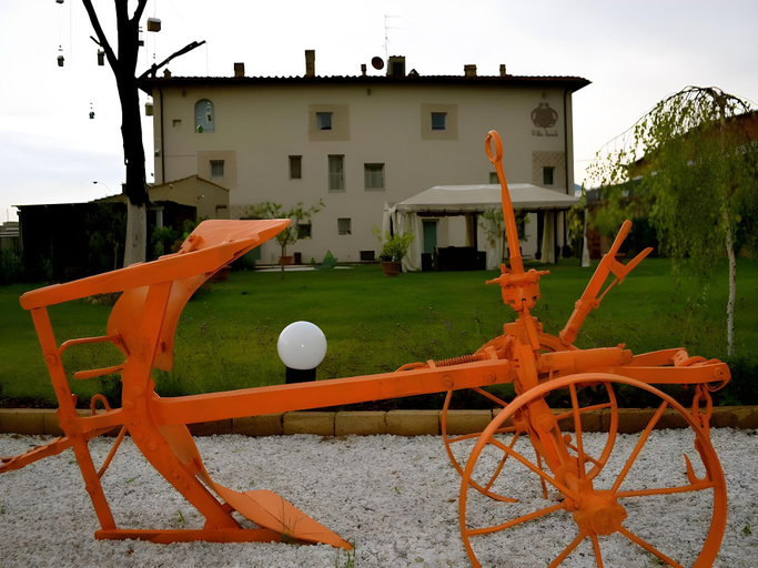 Others 5, Villa Aruch, Florence