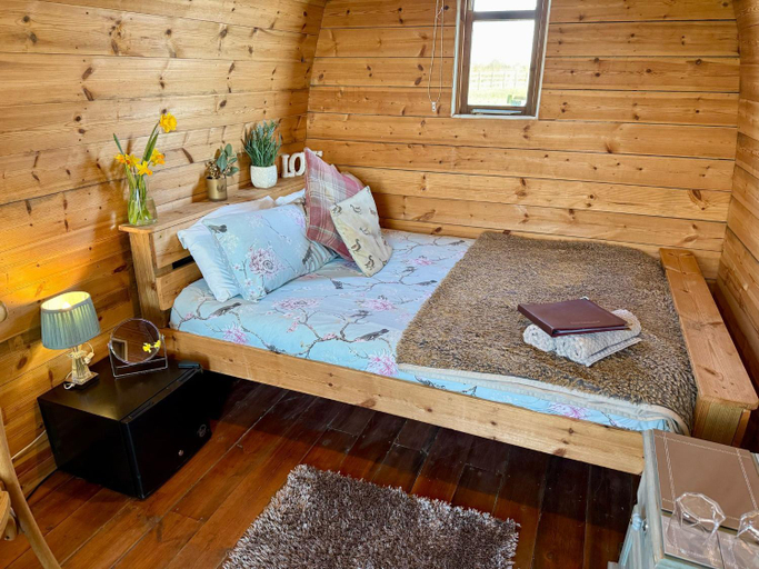 Bedroom 3, Skipbridge farm glamping, North Yorkshire