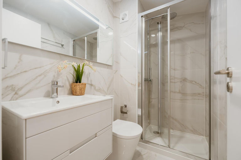 Bathroom 2, The Atalaia House, Lisbon