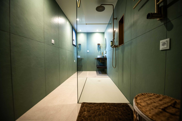 Bathroom 2, Villa a Conca avec piscine pour 8 personnes en Corse du Sud, Corse-du-Sud