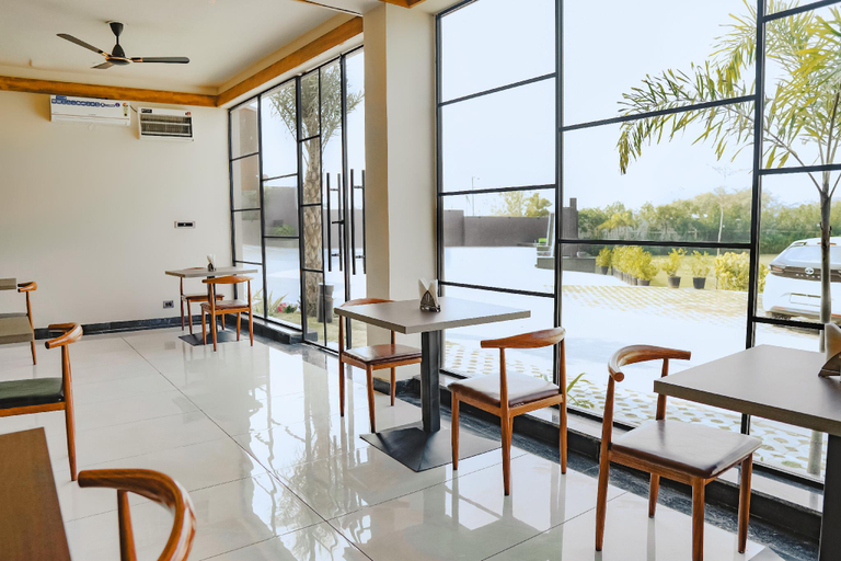 Food & Drinks 4, SAMBHAV VILLAS, Ajmer