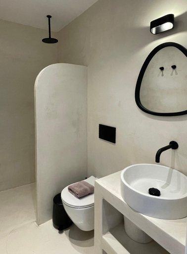 Bathroom 3, Faros Residences, South Aegean
