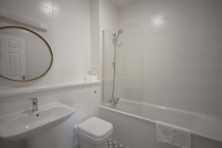 Bathroom 3, Highfield Hotel, Sunderland