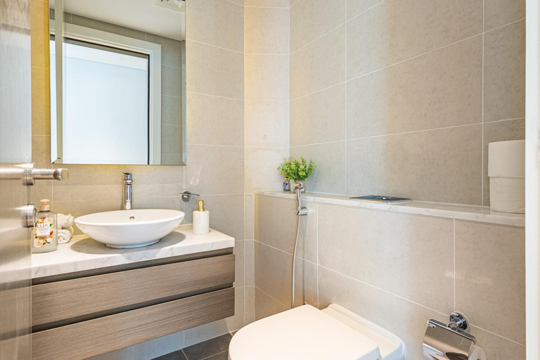 Bathroom 5, Lovely Studio with Burj Khalifa and Canal view, Dubai