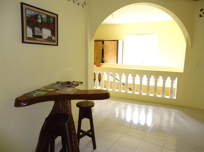 Others 4, Rainforest Haven Inn