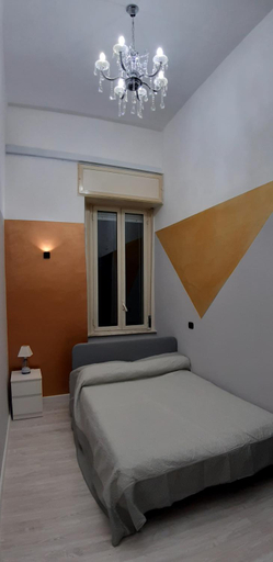 Others 5, Diamante, Napoli