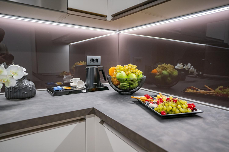 Food & Drinks 2, NOVOS Luxury Suites, Municipiul Bucuresti