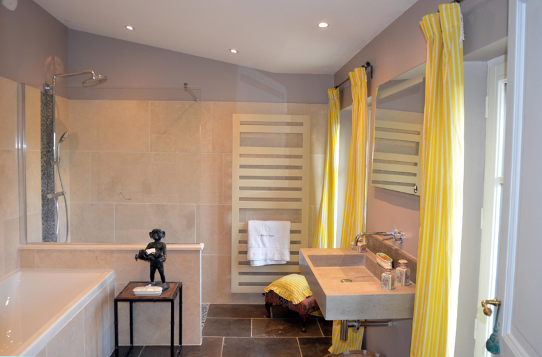 Bathroom 5, La Bastide des Enquèses, Var