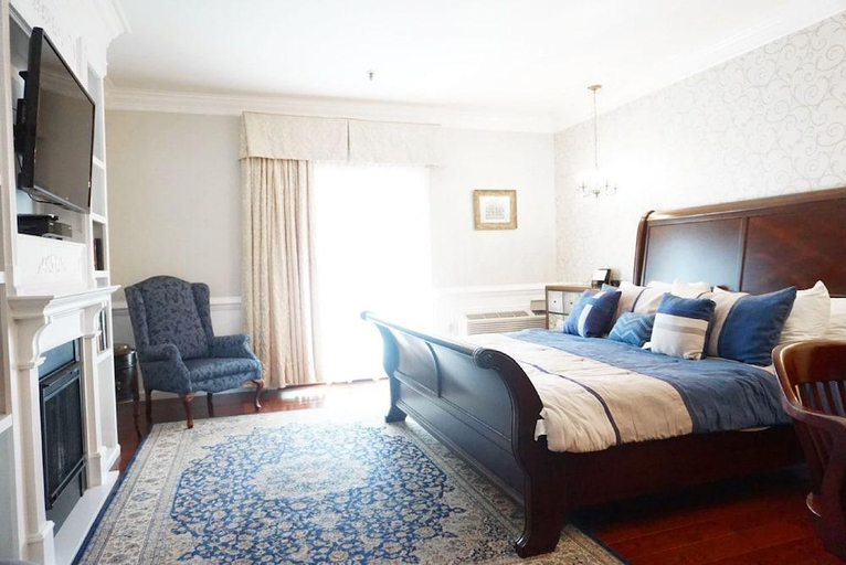 Bedroom 3, The Litchfield Inn, Litchfield