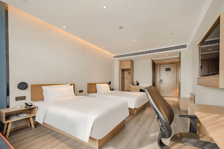Bedroom 2, Starway Hotel Deqing Mogan Mountain, Huzhou