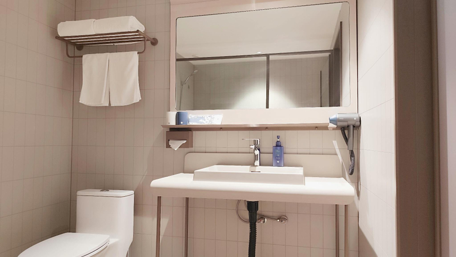 Bathroom 4, Hanting Hotel Yantai International Expo Center, Yantai