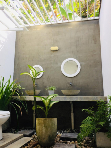Bathroom 3, Villa Raffaello, Galle Four Gravets