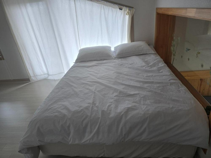 Bedroom 2, Gunsan Seongsanae Pension, Gunsan