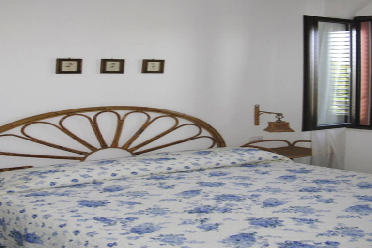 Bedroom 2, Apartment on Costa Rei with Sea View, Cagliari