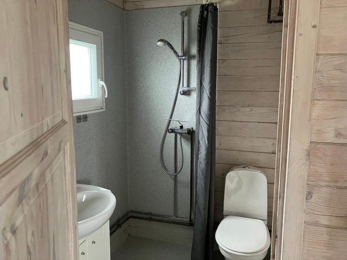 Bathroom 3, Thorsminde Camping & Cottages, Holstebro